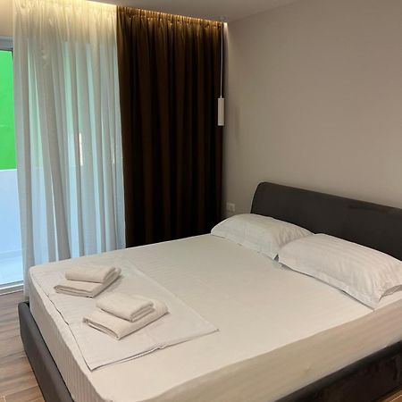 Tirana Central Stay Eksteriør billede