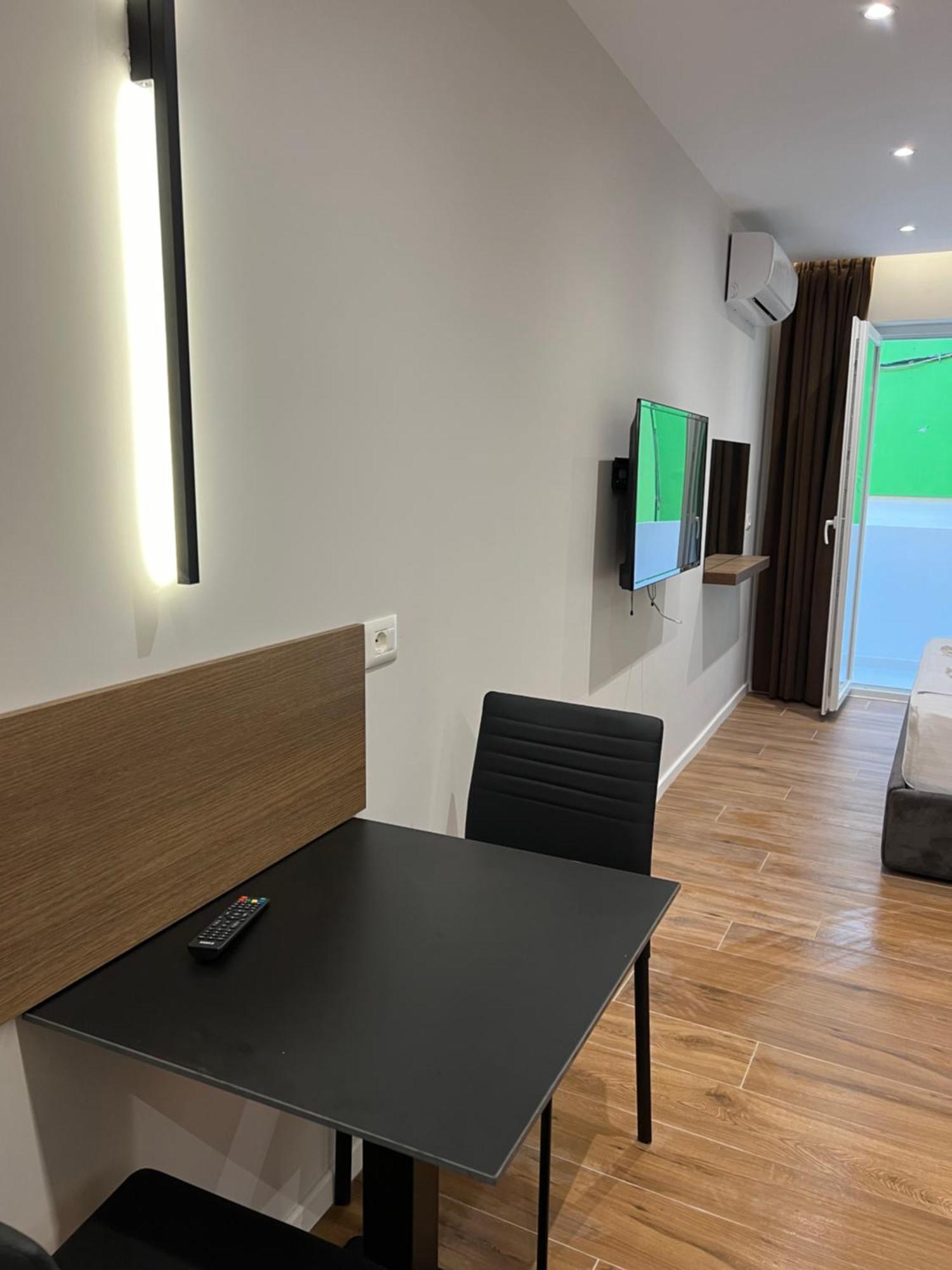 Tirana Central Stay Eksteriør billede
